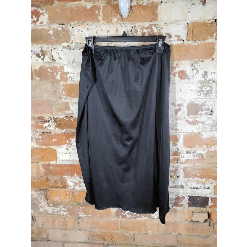 Vassarette Women's Skirt Slip ,Sz Xxl Black ,Knee Length , Slit